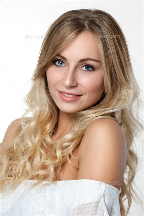 11,710 Hot Blonde Women Stock Photos & High